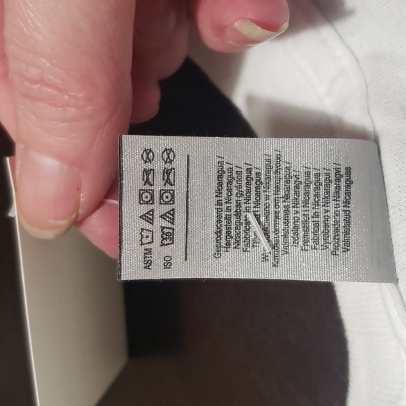 ♥️New boutique Rock & Roll tee - Picture 4 of 7